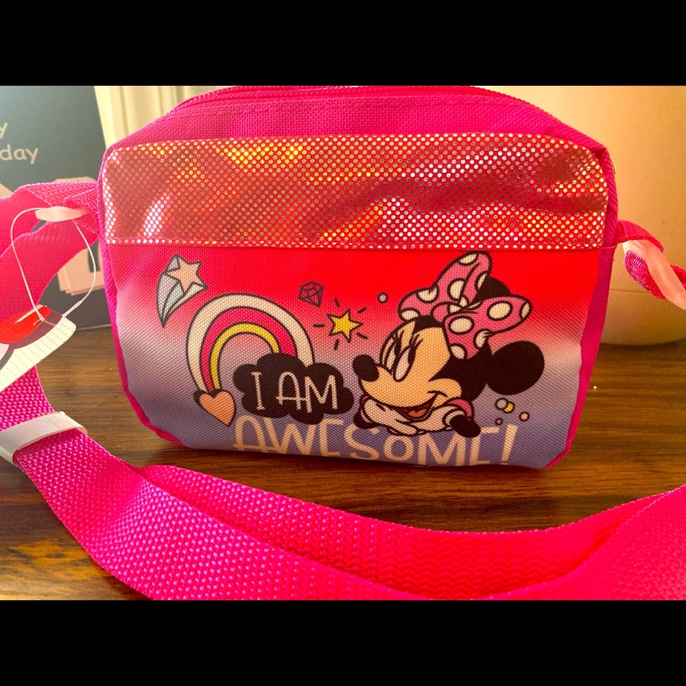 SOLD! DISNEY MINNIE MOUSE CROSSBODY